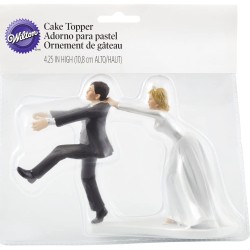  美國惠爾通wilton新郎 新娘 絕版人偶 -Wilton"Oh No You Don’t" Wedding Cake Topper Figurine, 6.3" W x 4.25" H人偶 翻糖蛋糕裝飾 結婚蛋糕裝飾人偶